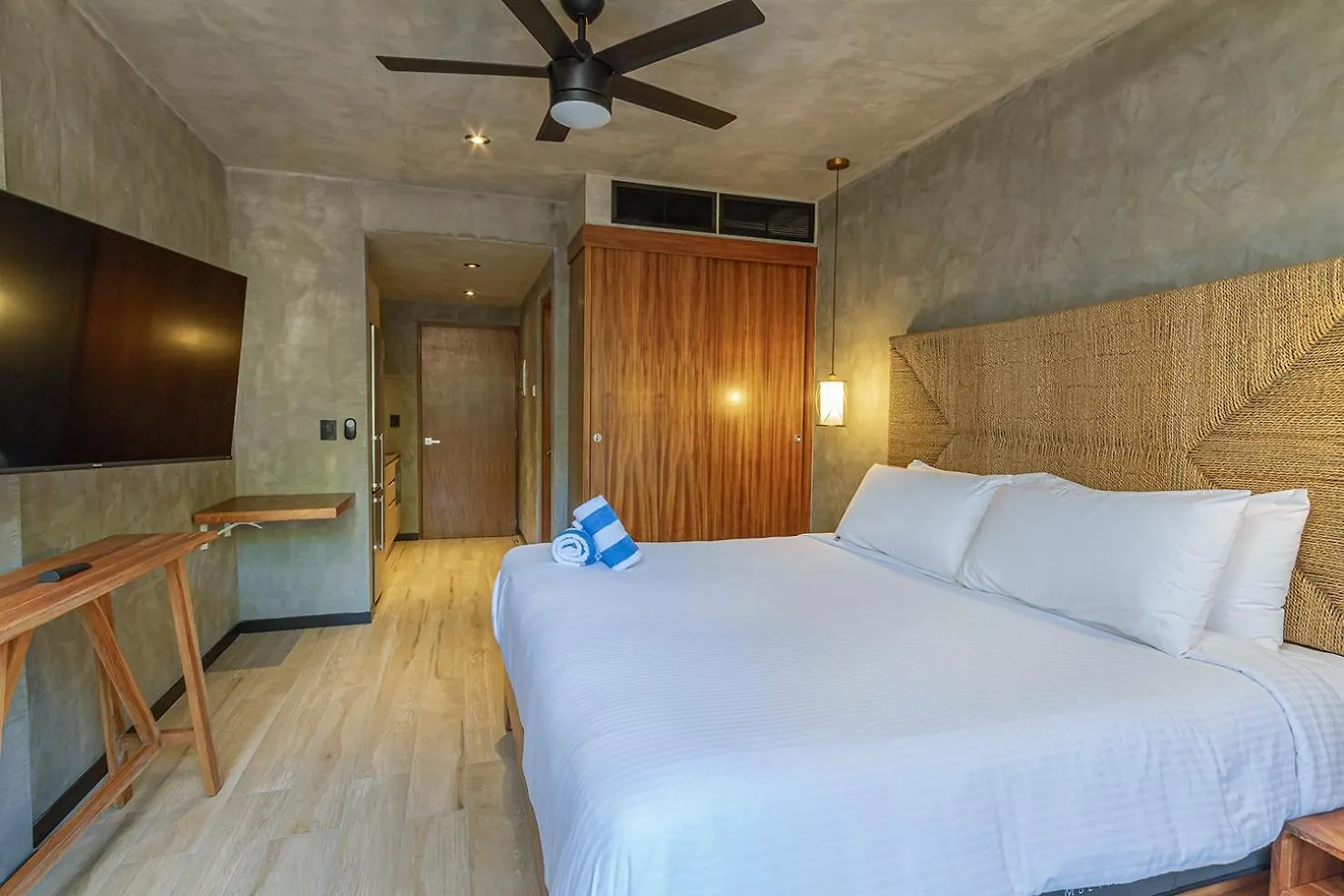 Impresionante Condominio Tuk Tulum Pueblo Aparthotel